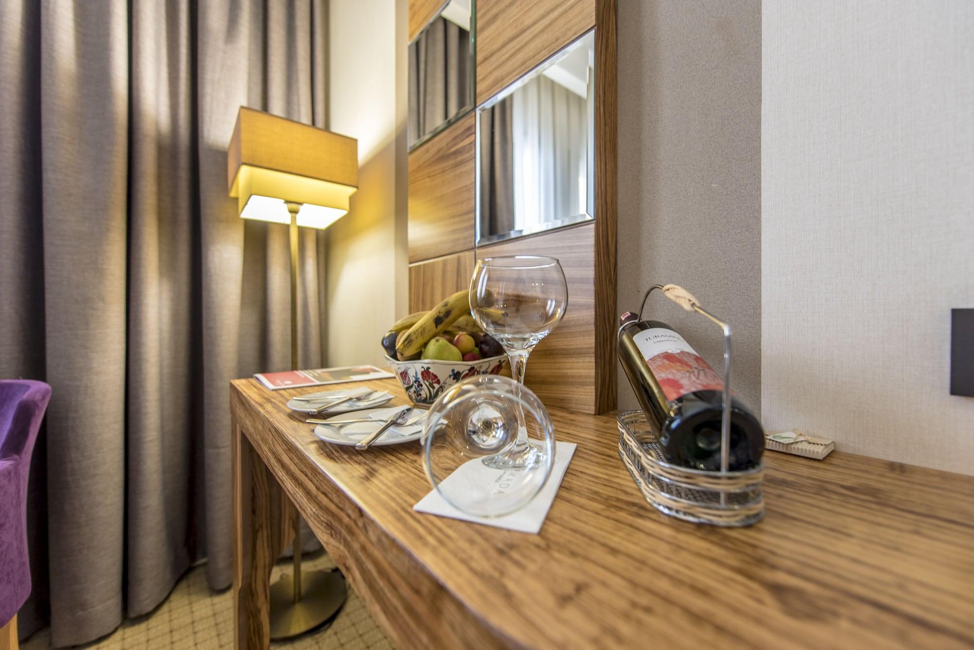 Ramada By Wyndham Cappadocia Hotel Ortahisar Buitenkant foto