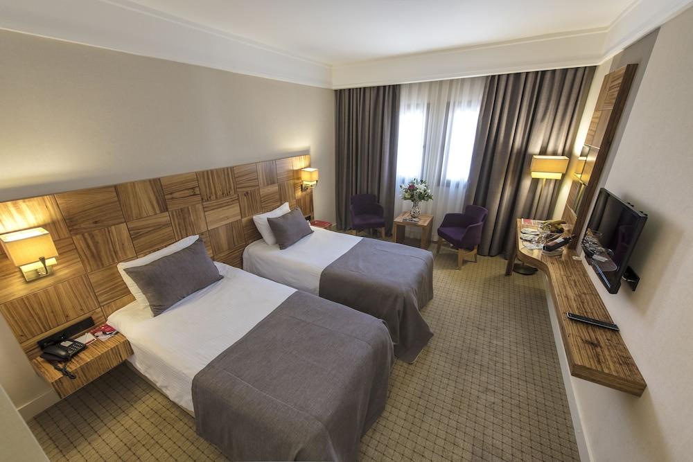 Ramada By Wyndham Cappadocia Hotel Ortahisar Buitenkant foto