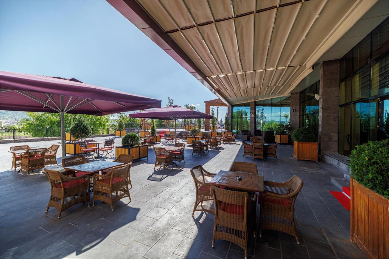 Ramada By Wyndham Cappadocia Hotel Ortahisar Buitenkant foto